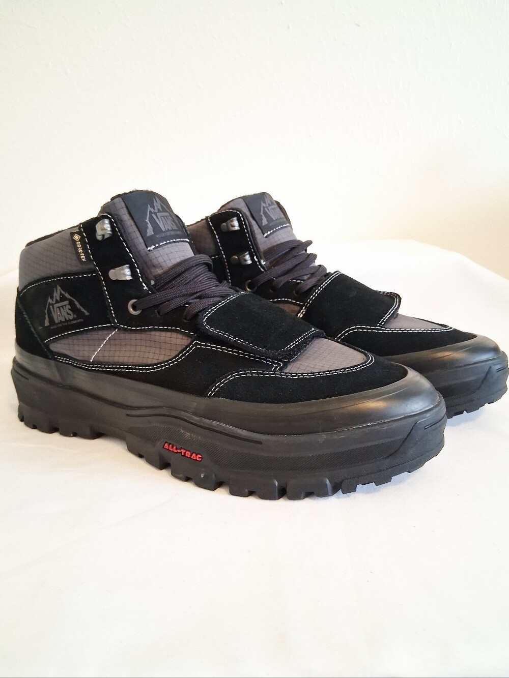 Vans MTE Mountain Mid Gore-Tex Black